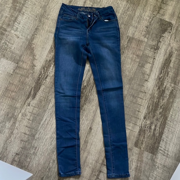 Jeans - Picture 2 of 3